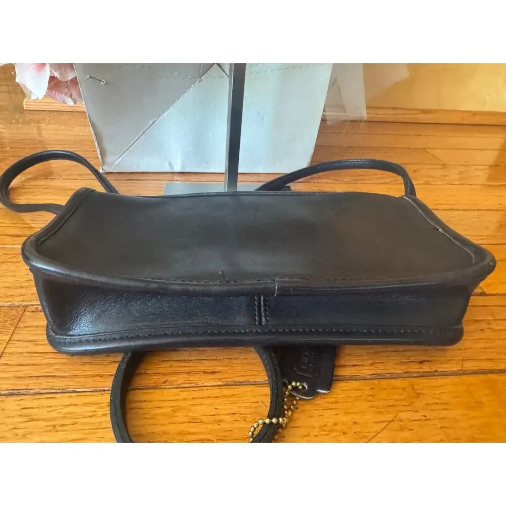 Coach Vintage black BAG 7617 purse (100